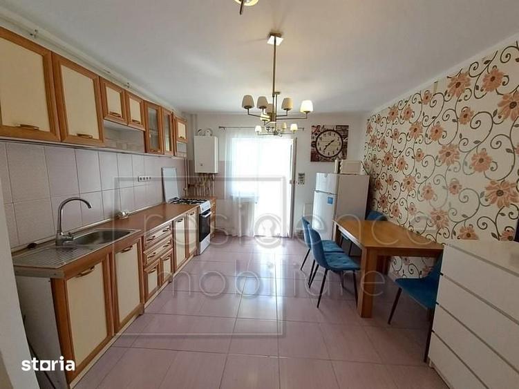 Apartament cu 2 camere decomandat în Zorilor