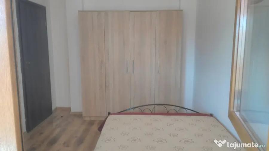 Apartament cu 2 camere semidecomandat în Berceni
