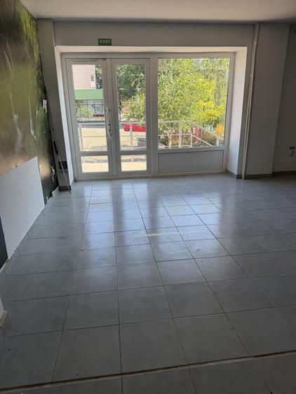 Spațiu comercial, de 72 mp, în Dallas