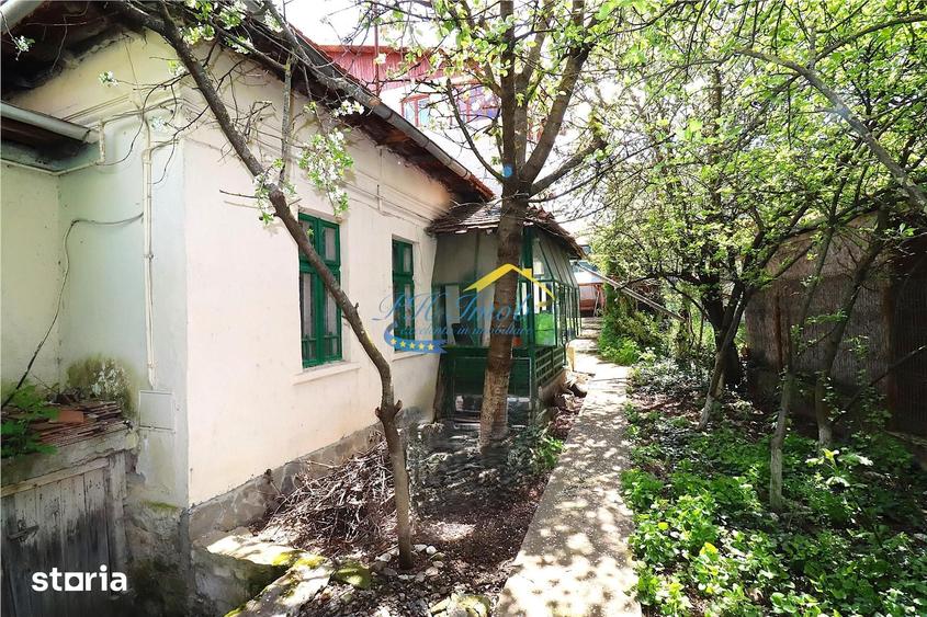 Casă cu 5 camere cu Teren 389 Mp în Central