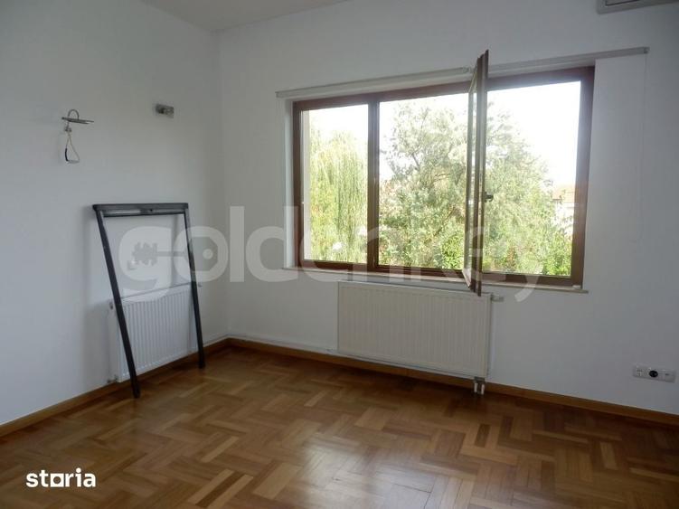 Vila moderna ideala pentru o familie - 5
