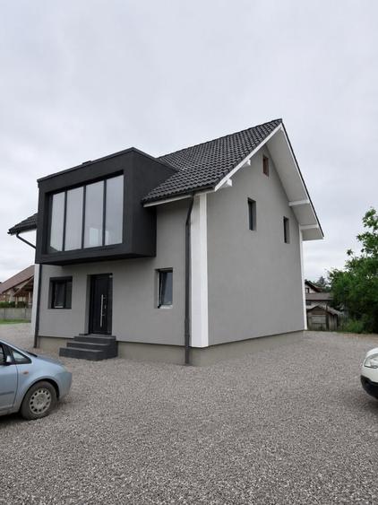 Casă cu 3 camere în Central