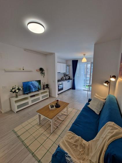 Apartament cu 2 camere decomandat în Titan