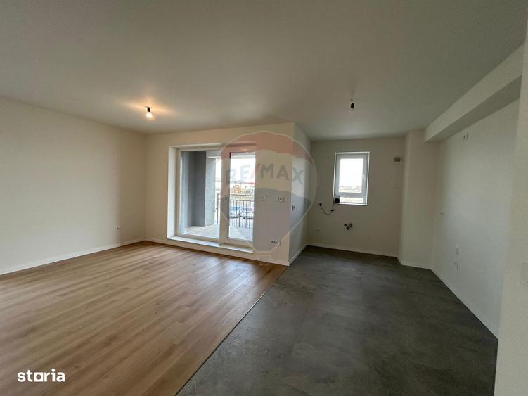 Apartament cu 3 camere în Tractorul