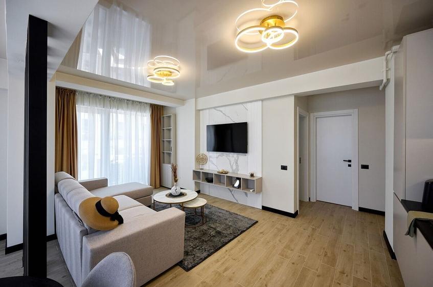 Apartament cu 3 camere decomandat în Mamaia-Sat