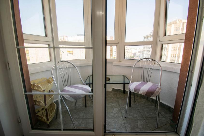 Apartament cu 2 camere decomandat, mobilat în Nerva Traian