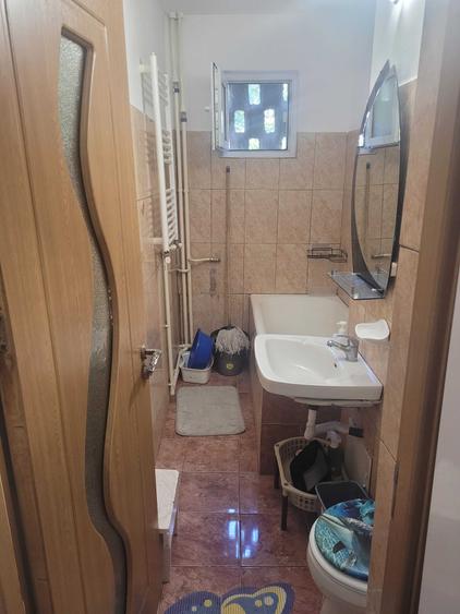 Apartament cu 2 camere semidecomandat în Palazu Mare