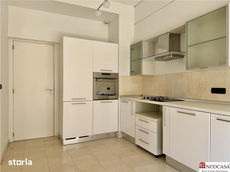Apartament cu 5 camere în Primăverii
