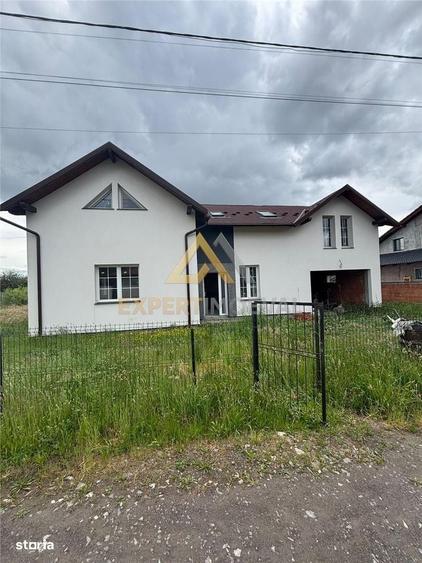 Casă cu 4 camere în Tăuții-Măgherăuș