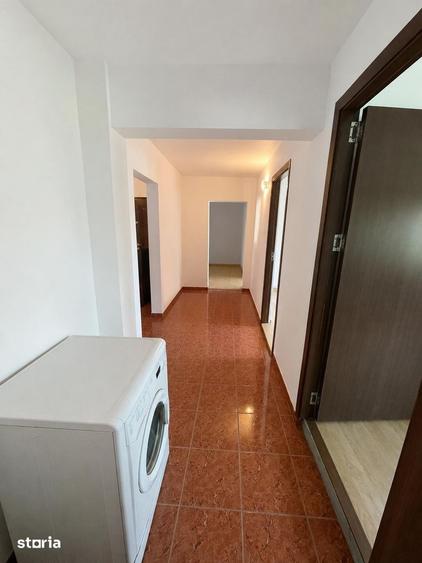 Apartament cu 4 camere în Central — fotografia 3