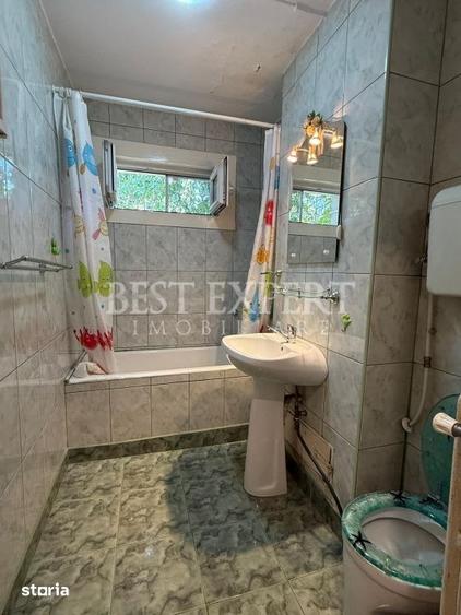 Apartament cu 3 camere decomandat în Titan