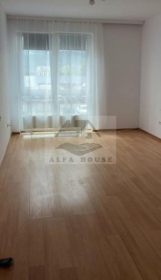 Apartament cu 3 camere decomandat în Bartolomeu