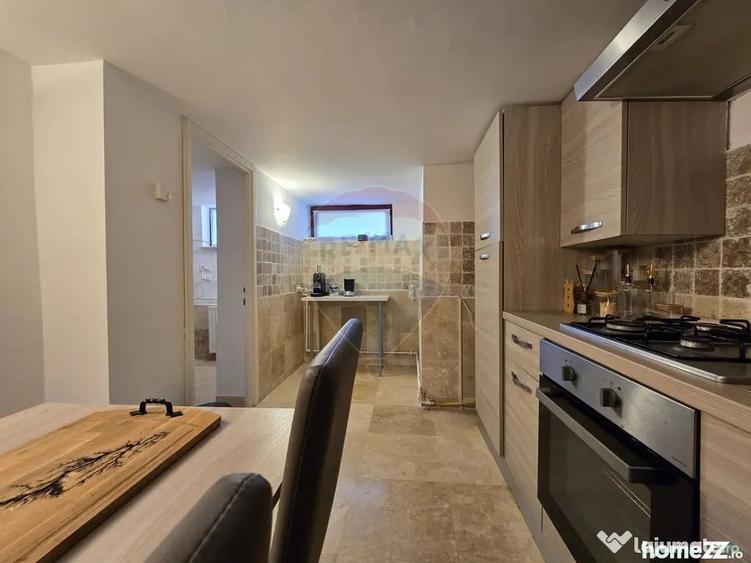 Casă cu 4 camere cu Teren 331 Mp în Valea Alba