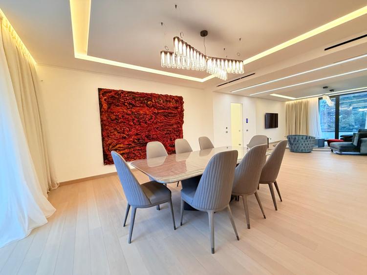 Apartament cu 4 camere decomandat, mobilat în Kiseleff