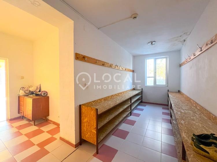 Hotel/Pensiune, de 320 mp, în Arpașu de Sus