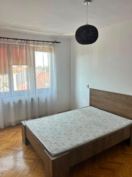 Apartament cu 2 camere nedecomandat în Central