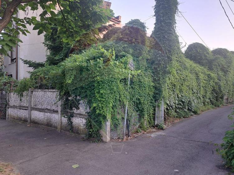 Teren de 847 mp, în Băneasa