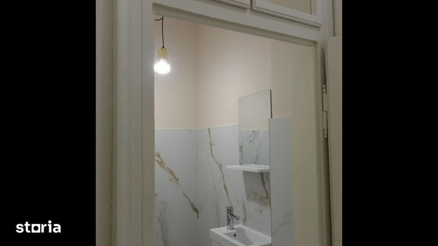 Casă cu 3 camere cu Teren 300 Mp în Central