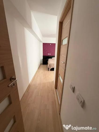 Apartament cu 3 camere decomandat în Mihai Bravu