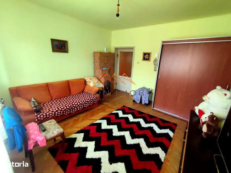 Casă cu 4 camere decomandat cu Teren 890 Mp în Slobozia