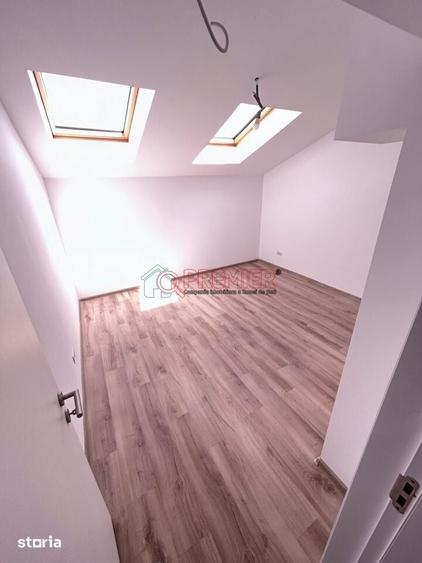 Apartament cu 3 camere în Apărătorii Patriei