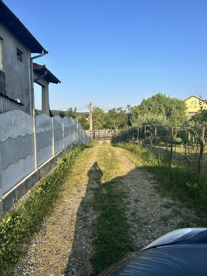 Teren de 1129 mp, în Geamăna
