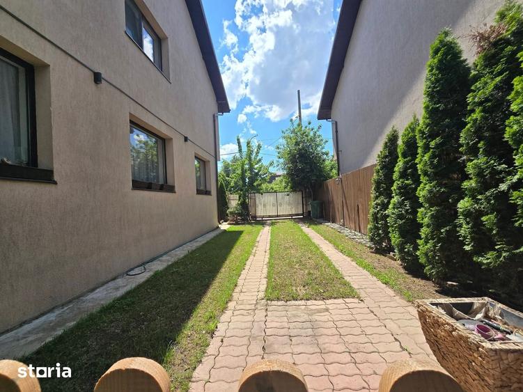 Casă cu 5 camere cu Teren 226 Mp în Fundeni