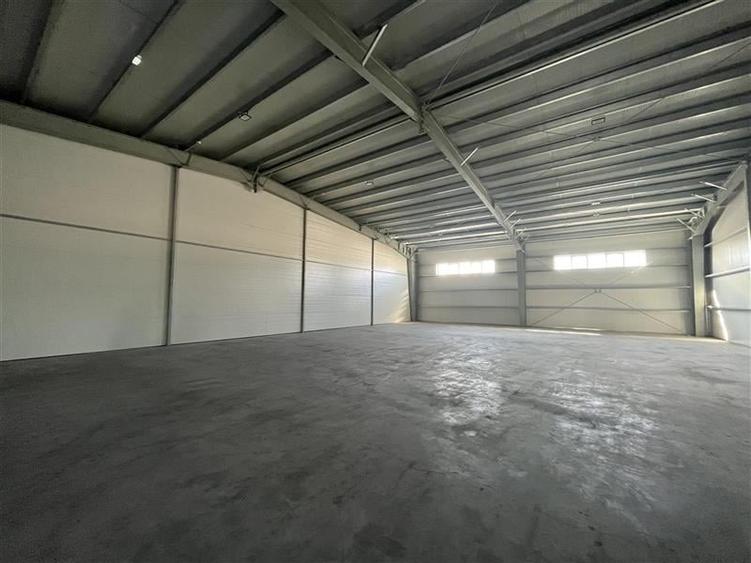 Spațiu industrial, de 850 mp, în Central
