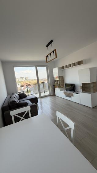 Apartament cu 3 camere decomandat, mobilat în Cetății