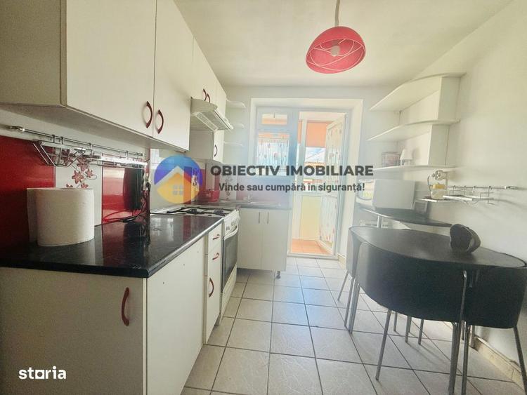Apartament cu 3 camere decomandat în Central