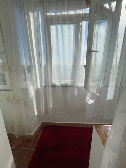 Apartament cu 3 camere decomandat în Veteranilor