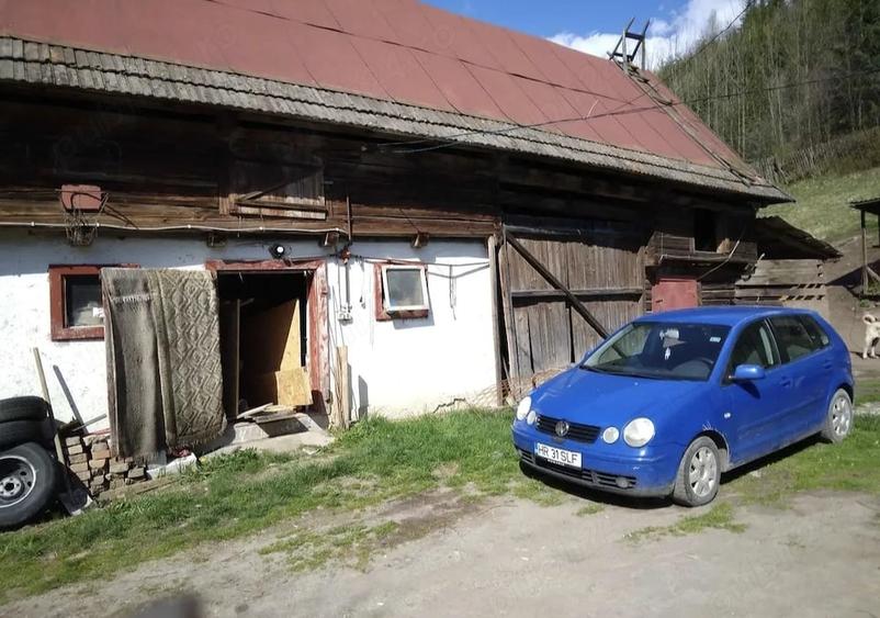 Casă cu 4 camere cu Teren 1900 Mp în Central