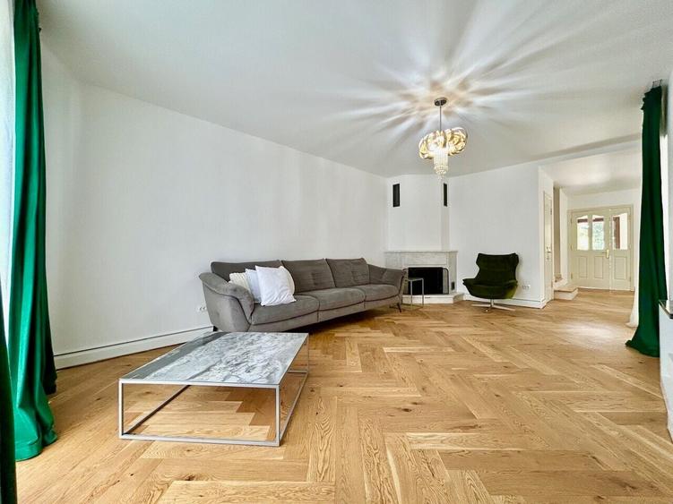 Duplex cu 4 camere cu Canalizare în Iancu Nicolae