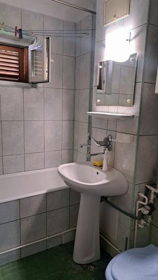 Apartament cu 2 camere decomandat, mobilat în Tomis III