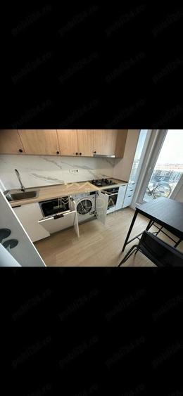 Apartament cu 2 camere decomandat, mobilat în Regie