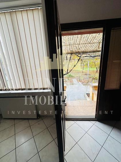 Casă individuală cu 4 camere cu Canalizare în Giarmata