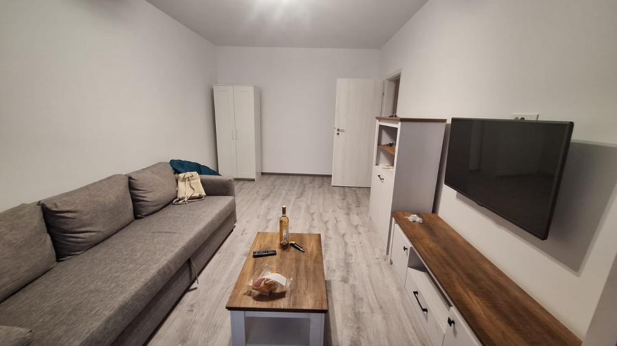 Apartament cu 2 camere decomandat, mobilat în Metalurgiei