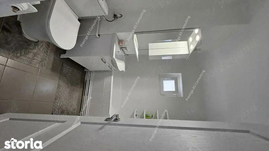 Apartament cu 3 camere decomandat, mobilat în Soarelui