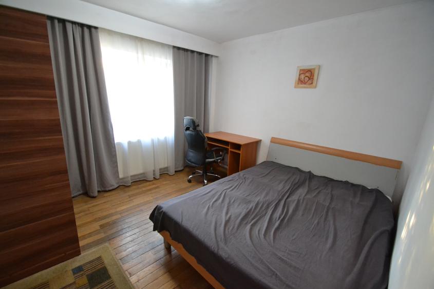 ap.2 camere, et.2, zona Aradului - 2