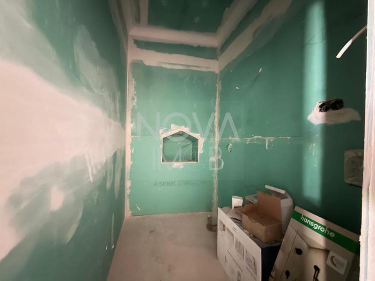 Apartament cu 3 camere semidecomandat în Ultracentral