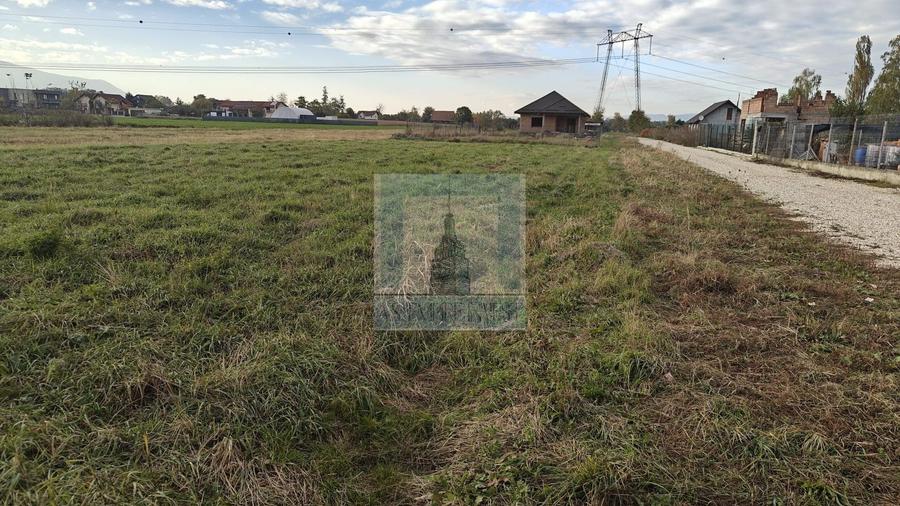 Teren Construcții intravilan de 850 mp, în Stupini