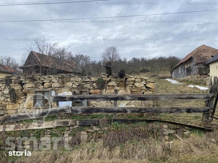 Teren de 5400 mp, în Sava