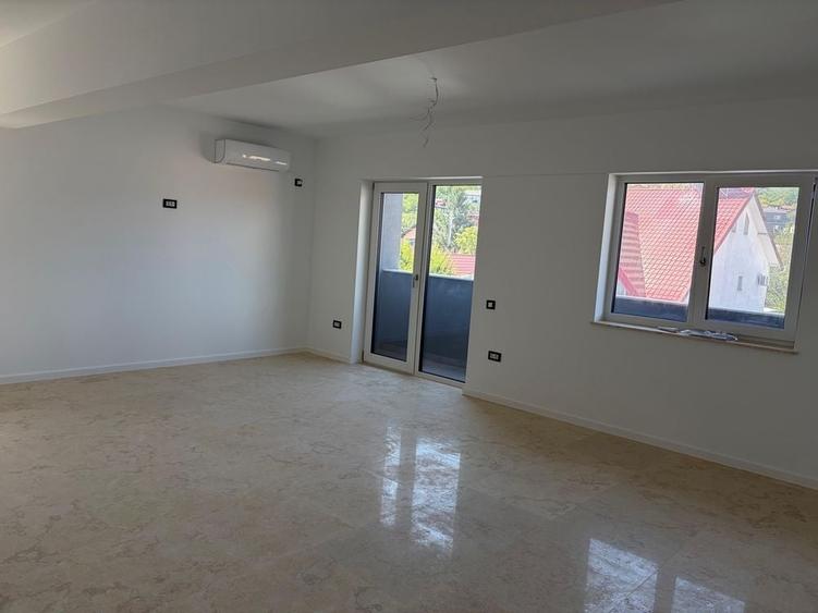 Spațiu comercial, de 300 mp, în Galata