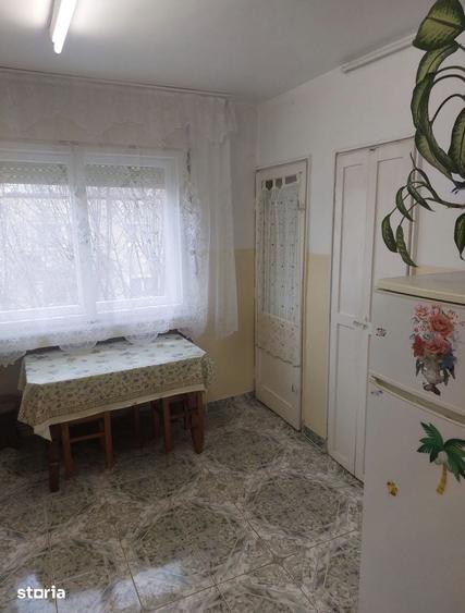 Apartament cu 2 camere, semidecomandat, etaj 4 din 4 , Blv. Muncii, Mi - 6