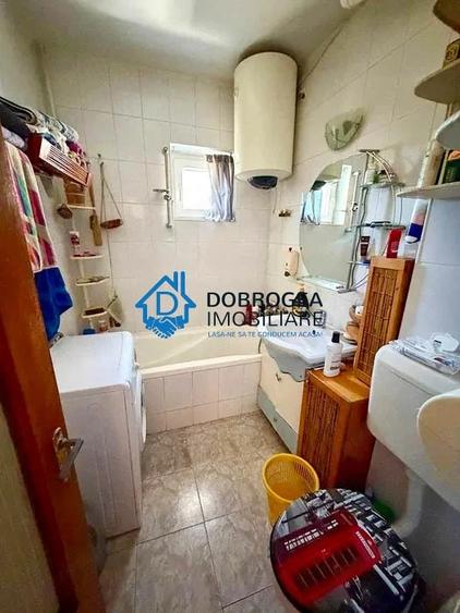 Apartament cu 2 camere decomandat în Păcii
