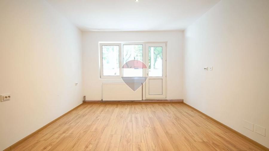 Apartament cu 2 camere semidecomandat în Astra