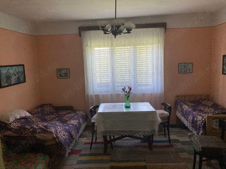 Casă cu 4 camere în Dumbrăvița