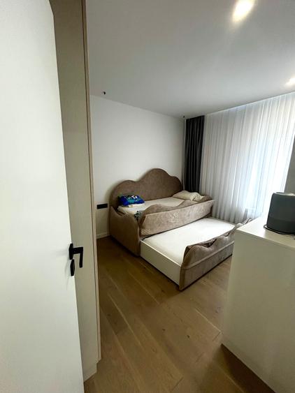 Apartament cu 3 camere decomandat în Nufărul
