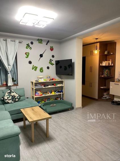 Casă cu 4 camere în Sânnicoară