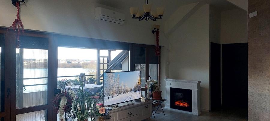 Apartament cu 3 camere decomandat în Dămăroaia